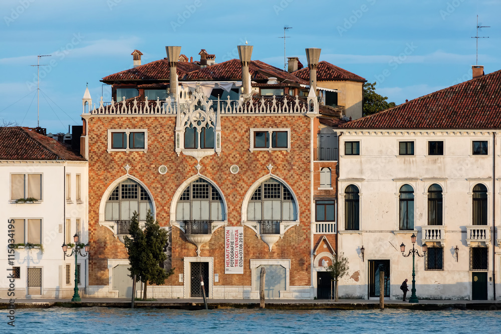 Fototapeta premium The Casa dei Tre Oci or Casa di Maria, designed in 1912-1913 by the Bolognese painter Mario de Maria is a modern, neo-gothic palace located in the island of Giudecca.