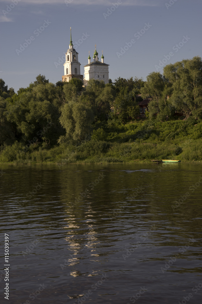 Город Касимов с берега реки Оки. Богоявленская (Георгиевская) церковь.