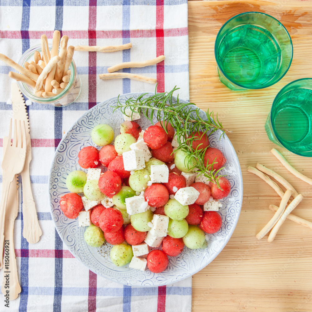 Salat mit Feta und Wassermelone Salat mit Feta und Wassermelone