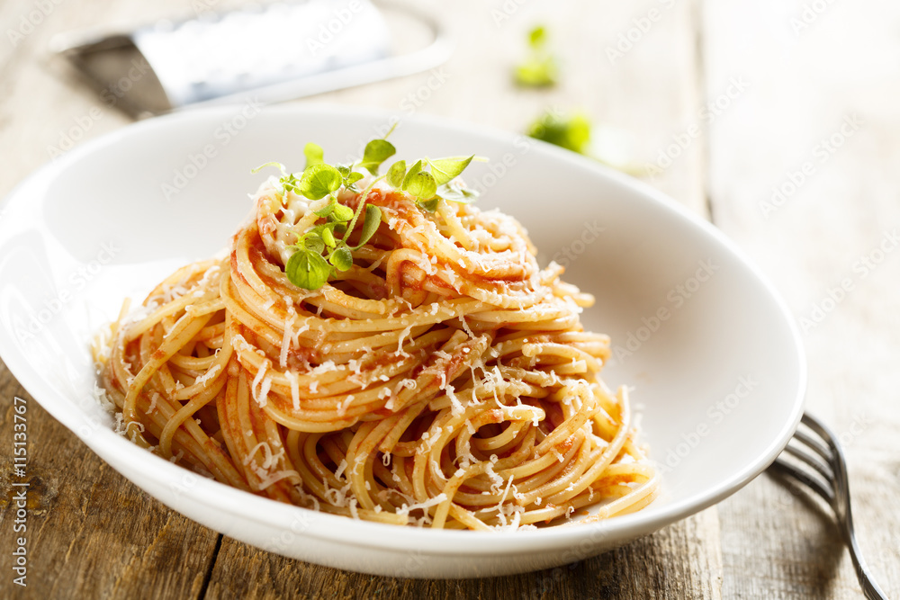 Pasta with tomato sauce