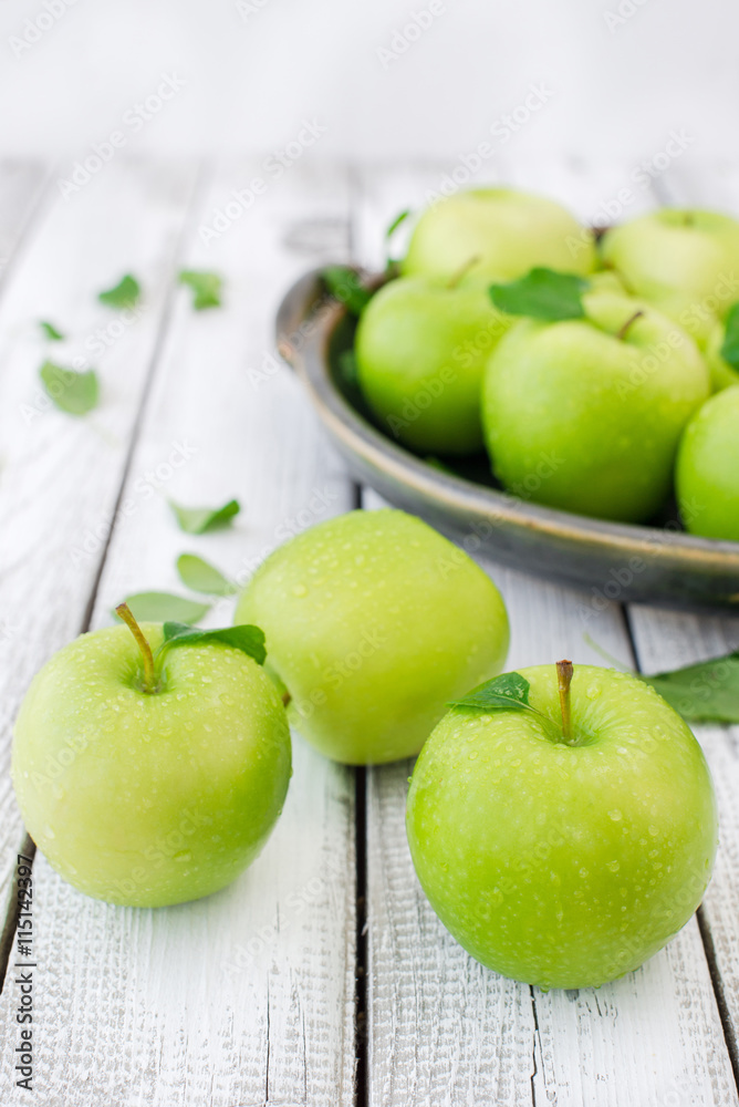 Green fresh apples
