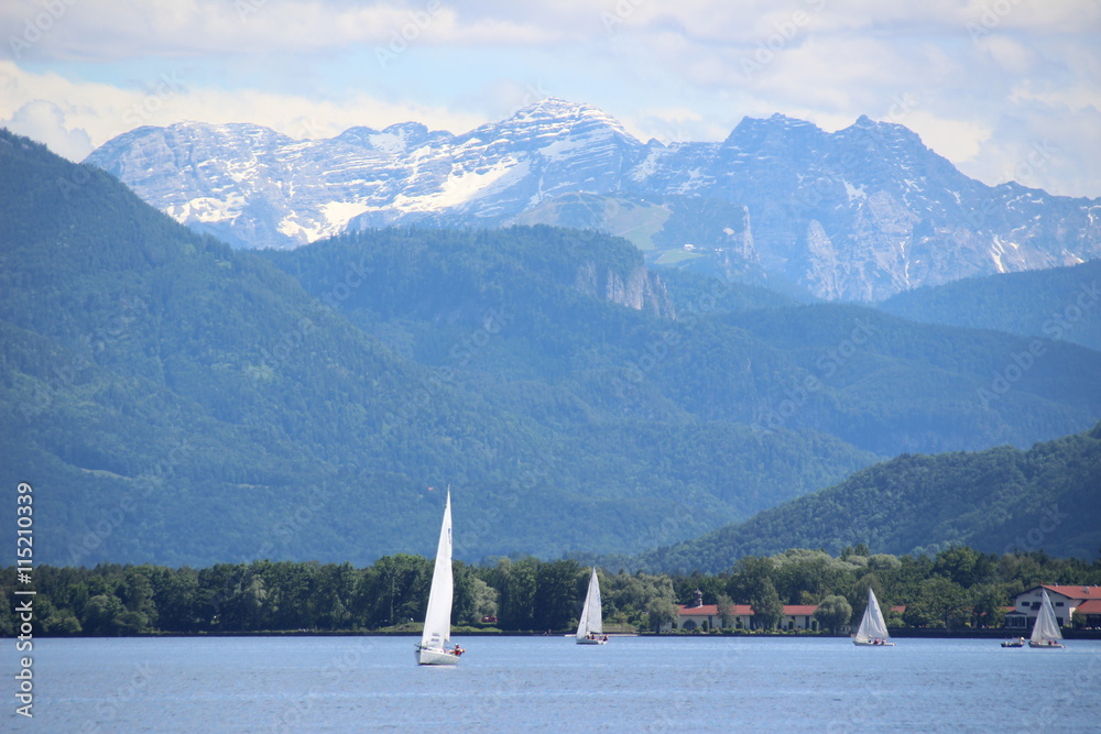 Naklejka premium Segelboote auf dem Chiemsee
