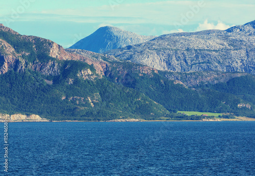 Fototapeta Naklejka Na Ścianę i Meble -  Mountains in Norway