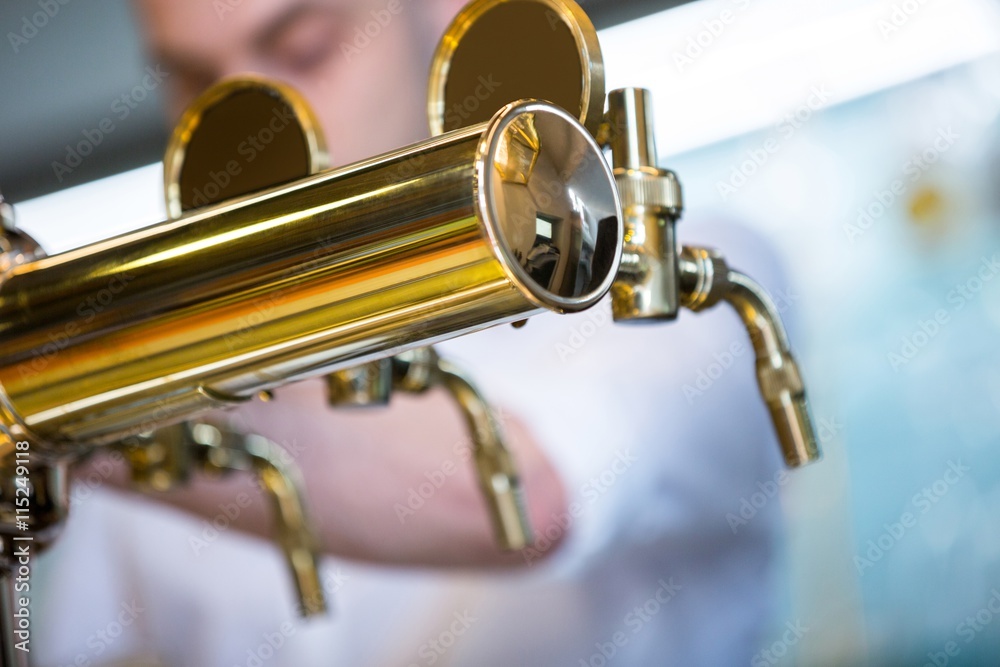 Obraz premium Close-Up of beer pump