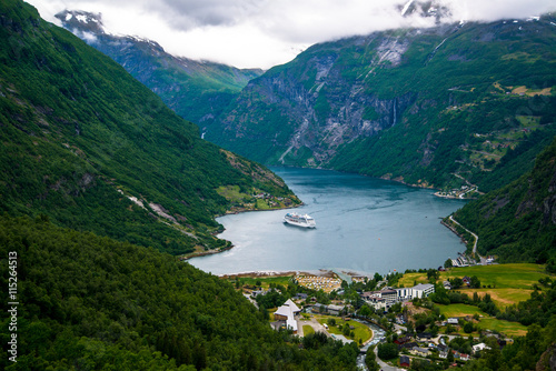 Bild auf Leinwand Geiranger fjord, Beautiful Nature Norway