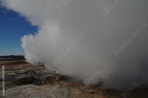 Dampfaustritt aus Islands Vulkanen