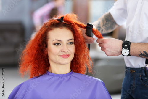 Beautiful girl visit hairdr...