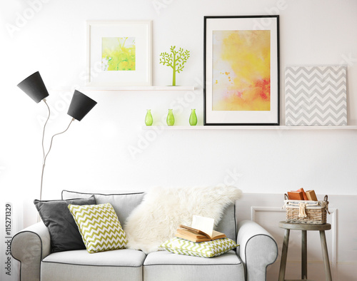 Stylish room interior on wh...