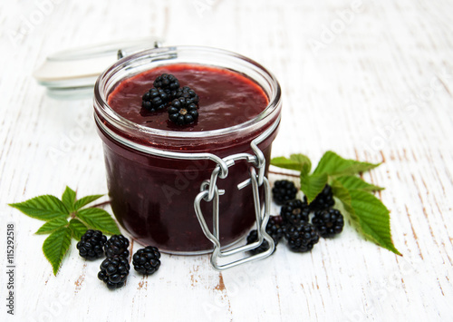 Blackberry jam and fresh blackberries