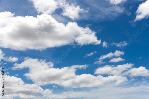 Fototapeta Naklejka Na Ścianę i Meble -  white clouds blue sky