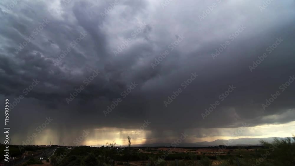 Tormenta con rayos