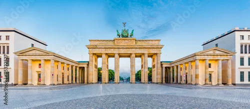 Obraz  z motywem Berlin Brandenburger Tor at sunrise, Germany