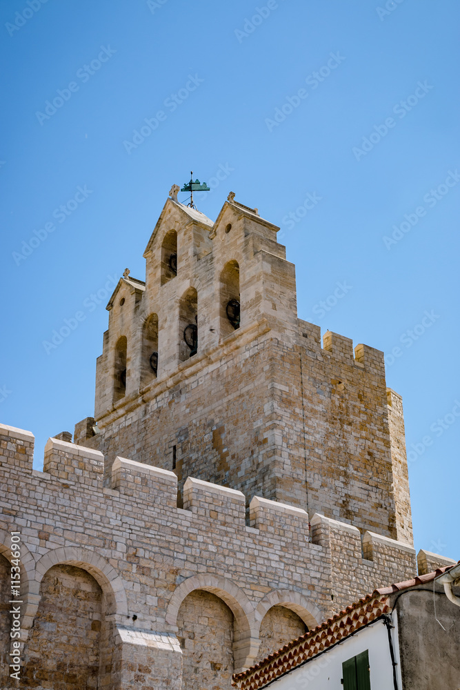 Église fortifiée Notre-Dame-de-la-Mer aux Saintes Maries-de-le-Mer et son clocher