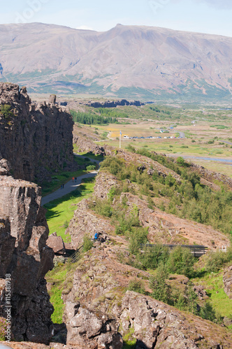 Islanda: il canyon Almannagja nel parco nazionale di Thingvellir il 16 agosto 2012. Almannagja è  un canyon tra due placche tettoniche, rappresentazione visiva della deriva dei continenti photo