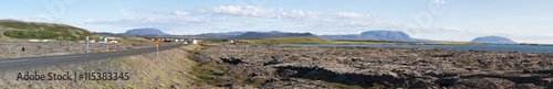 Islanda: vista panoramica con il vulcano Hverfjall sul lago Myvatn il 22 agosto 2012