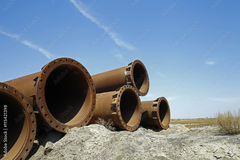 The rusty pipe