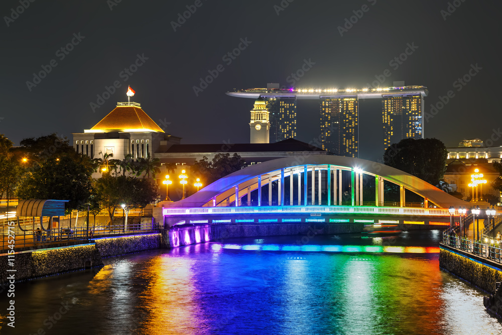 Overview of Singapore with the Elgin bridge