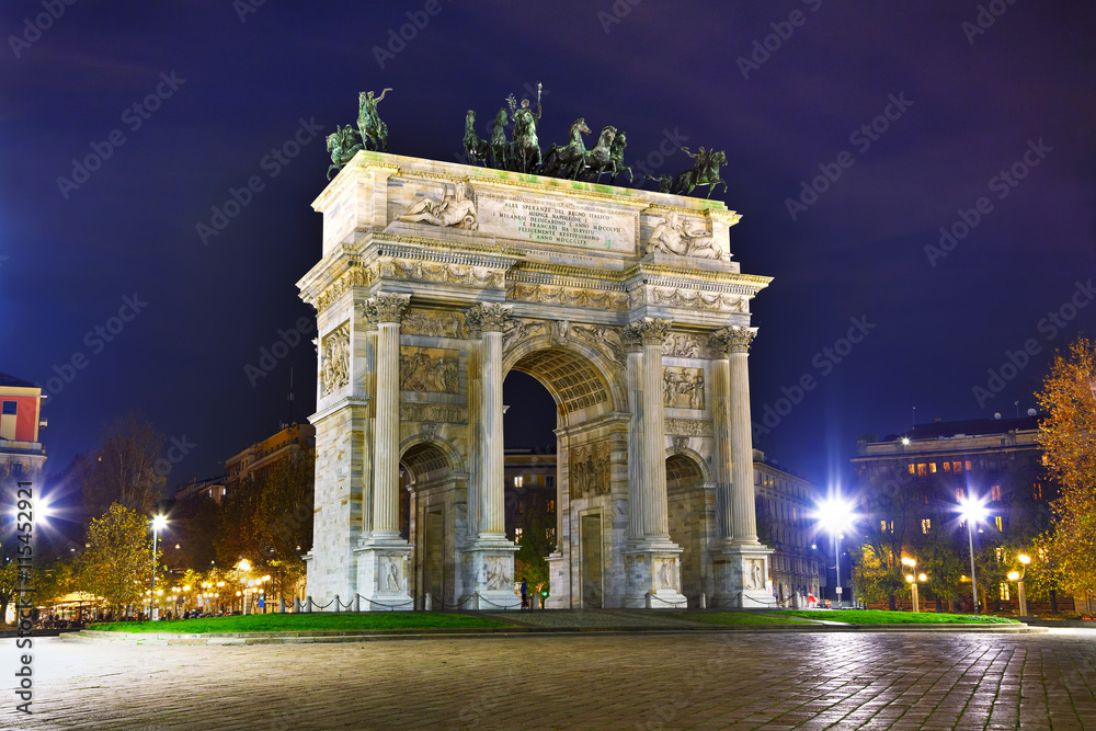 Arch of Peace (Porta Sempione) in Milan