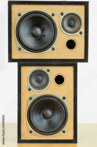 speaker cabinet