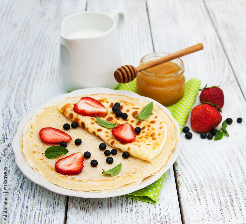 crepes with strawberries and blueberries crepes with strawberries and blueberries