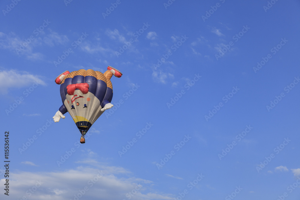 Fototapeta premium Envol de montgolfières