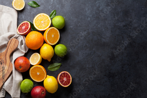 Fototapeta Naklejka Na Ścianę i Meble -  Fresh ripe citruses. Lemons, limes and oranges