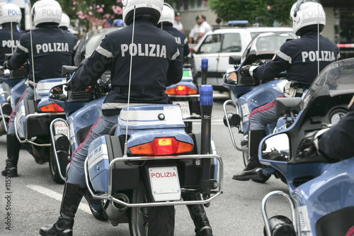 Motoraduno di polizia