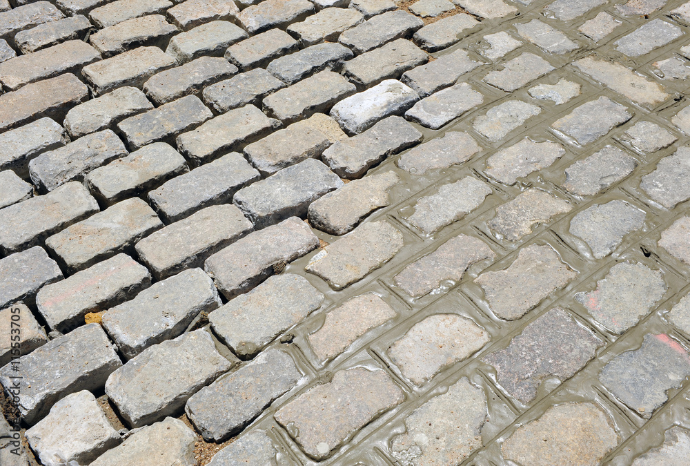 Pavimentar una calle de Sevilla con adoquines de Gerena Pavimentar una calle de Sevilla con adoquines de Gerena