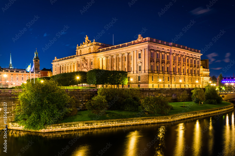 Riksdagshuset, The Parliament House at night, in Galma Stan, Sto