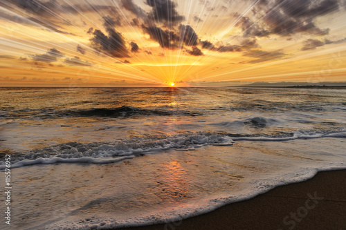 Fototapeta Naklejka Na Ścianę i Meble -  Ocean Sunset Sun Rays