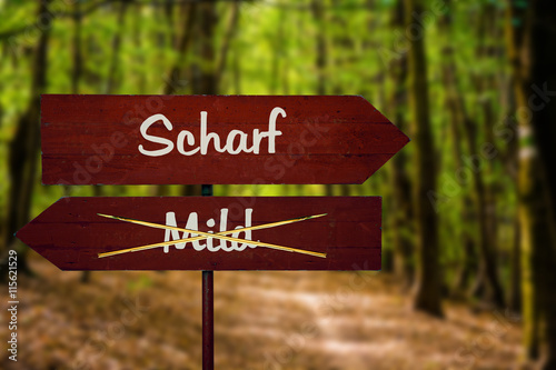 Schild 104 - Scharf photo