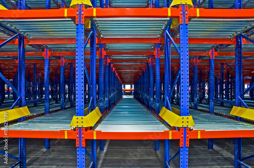 Distribution center warehouse storage shelving metal racking pallet system


