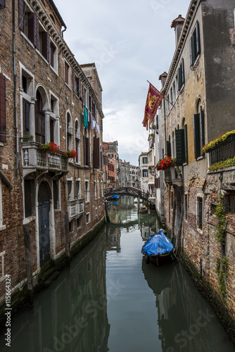 Fototapeta Naklejka Na Ścianę i Meble -  Canal in Venice