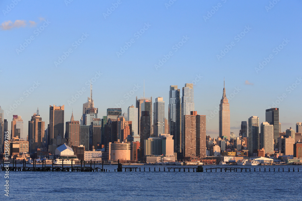 Fototapeta premium ニュージャージーからのスカイライン ニューヨーク