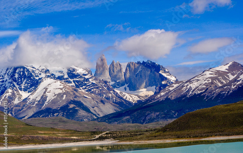 Landscape of lakes and mountains in Torre del Paine © RonaldoMelo