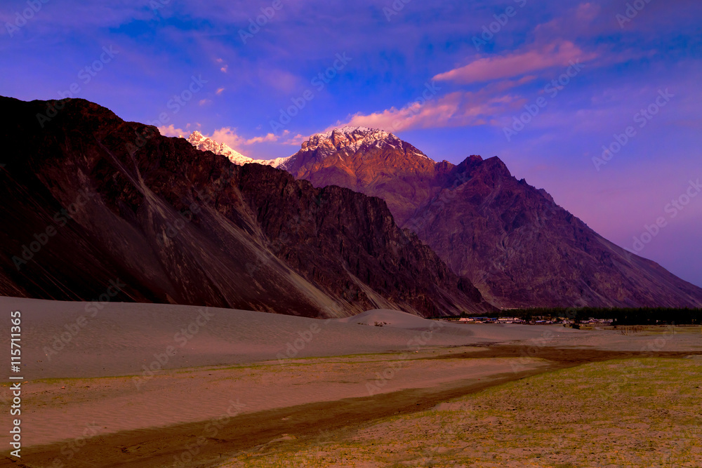 Spectacular mountain scenery Himalaya Range background , Leh-Lad