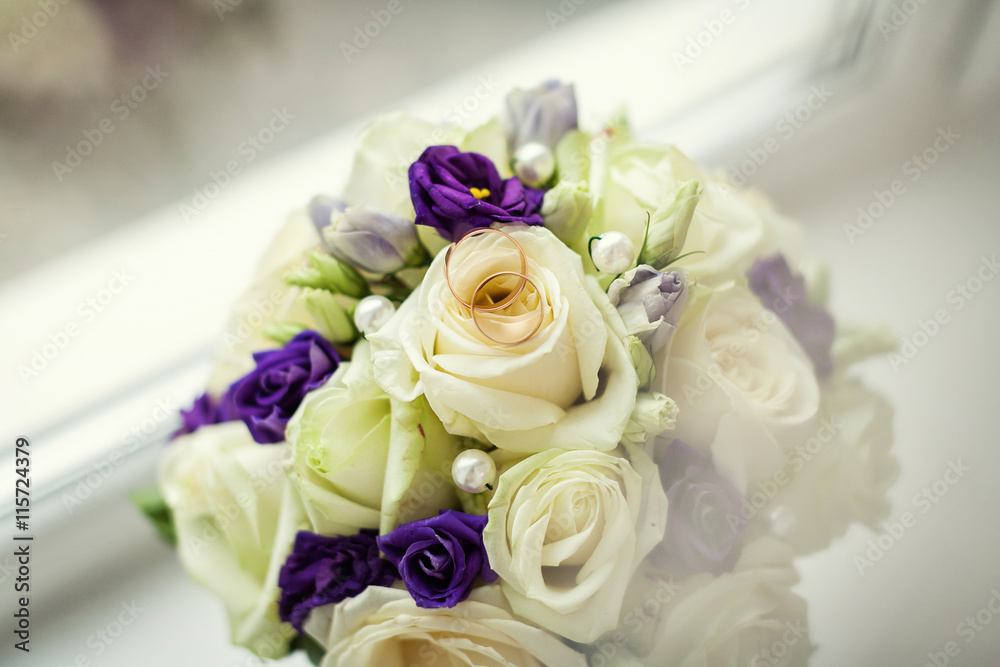 Obraz premium wedding rings