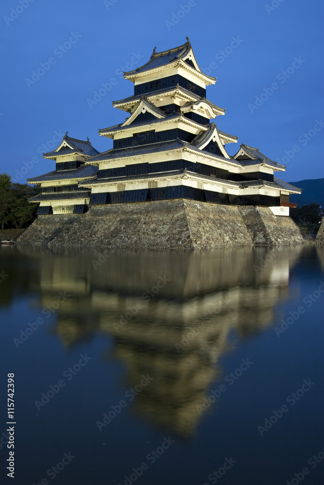 Matsumoto Castle (Mastumoto-jo), Matsumoto, Honshu Island, Japan Matsumoto Castle (Mastumoto-jo), Matsumoto, Honshu Island, Japan