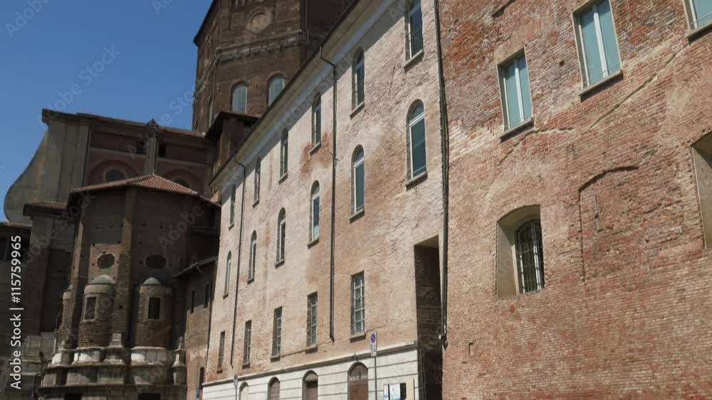 Tilt shot of Pavia Cathedral seen from Piazza Cavagneria, Italy
Tilt shot of Pavia Cathedral seen from Piazza Cavagneria, Italy