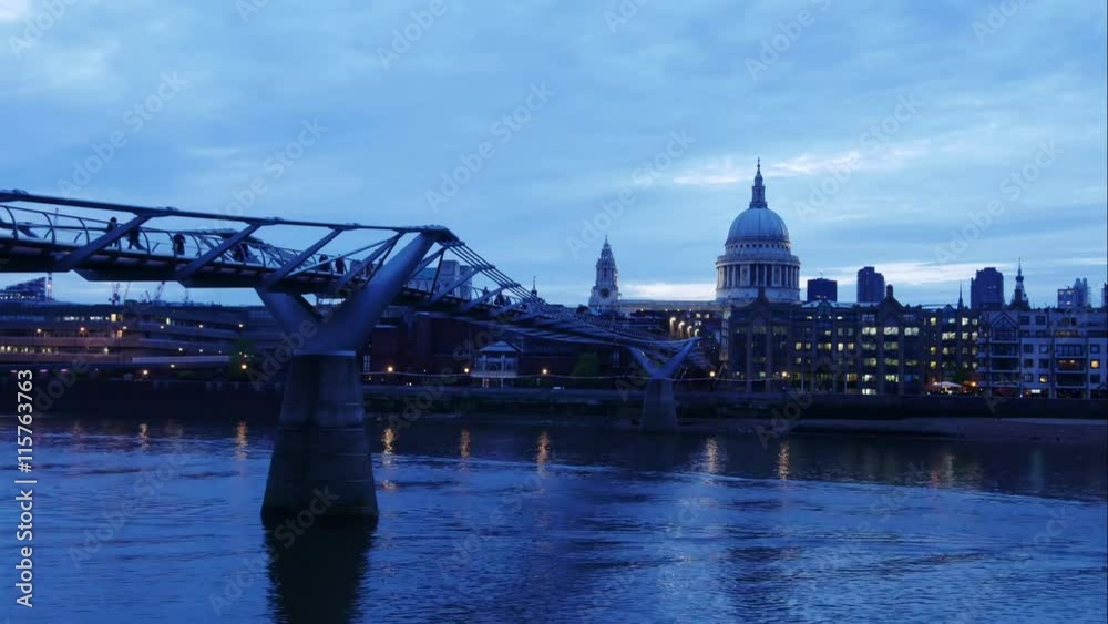 Timelapse of Millennium Bridge leading to Saint Paul's Cathedral during sunset in central London, UK
Timelapse of Millennium Bridge leading to Saint Paul's Cathedral during sunset in central London, UK