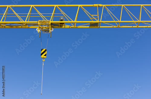 Baustelle mit Kran