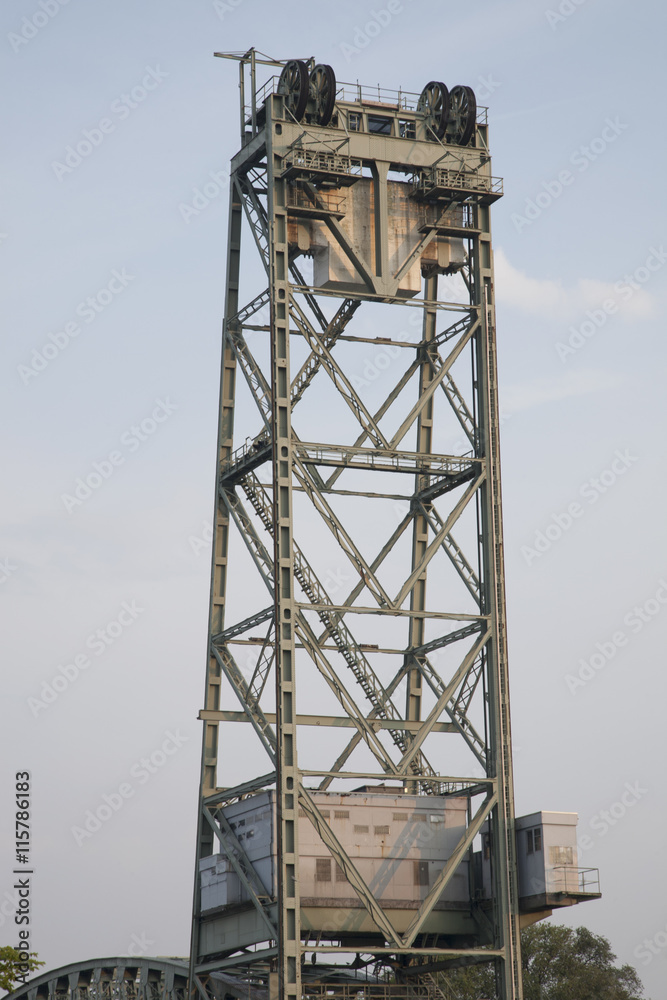 De Hef Vertical Lift Bridge by Joosting, Rotterdam De Hef Vertical Lift Bridge by Joosting, Rotterdam
