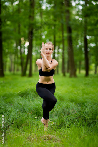Beautiful yoga session in woods © sitriel