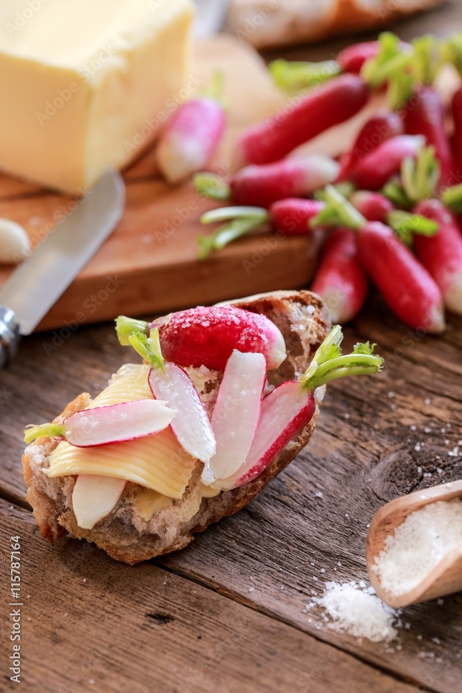 tranche de pain radis beurre et fleur de sel 2 Stock Photo | Adobe Stock