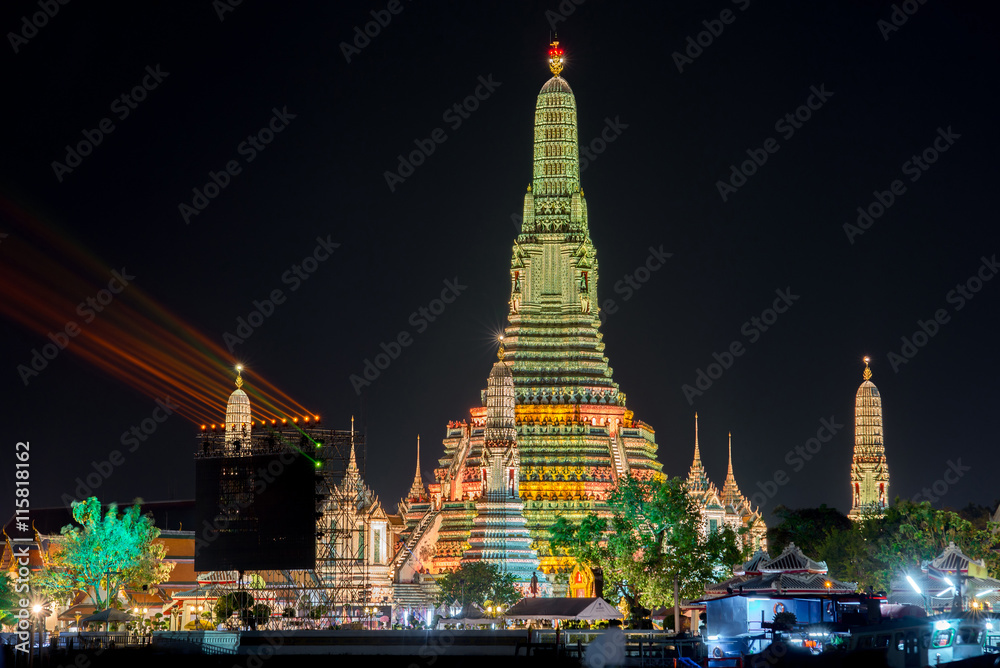 Wat Arun Temple - Bangkok, Thailand