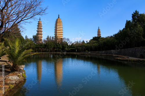 Three Towers in Chongsheng Temple and Their Reflections 