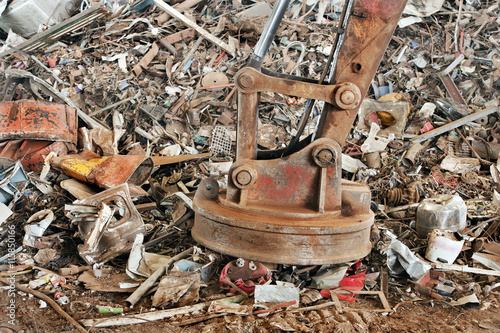 machine magnet in junk yard