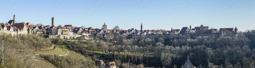 Fototapeta premium Rothenburg ob der Tauber in Bayern als Panoramafoto