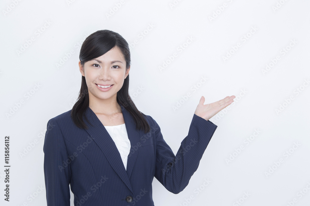 若い女性　ビジネス