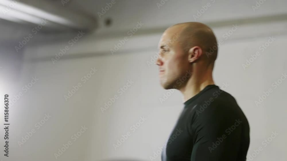 Man lifting weights